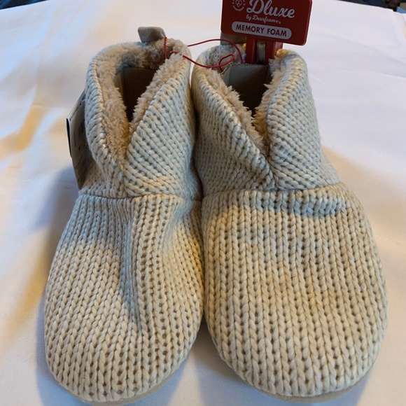 dearfoams Shoes - NWT. Dearfoams Sofy and Cozy Women’s Slippers!